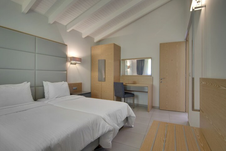 Room 9 of 129