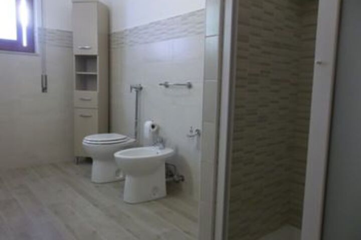 Room 3 of 11