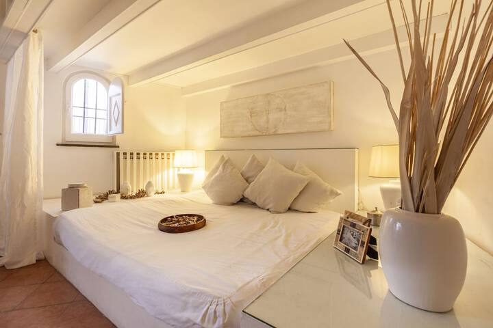 Room 4 of 38
