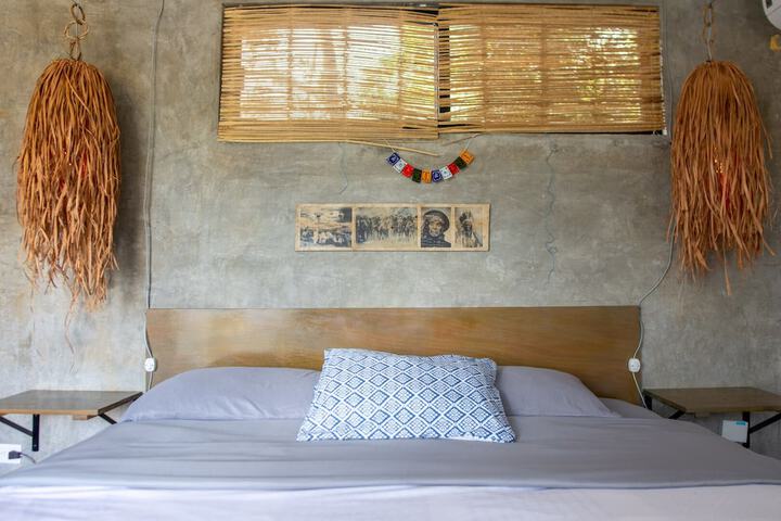 Room 18 of 113