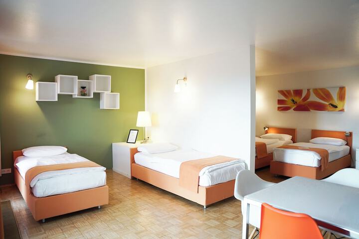 Room 20 of 76