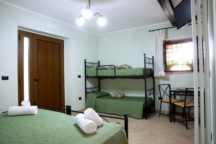 Room 10 of 45