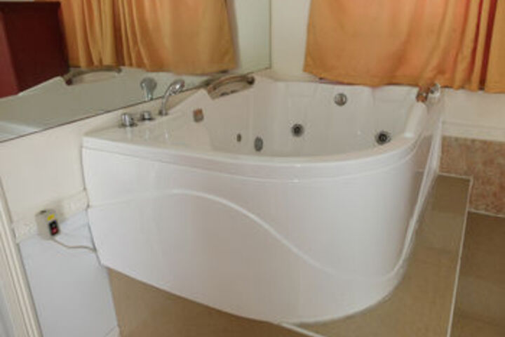 Hot Tub 69 of 89