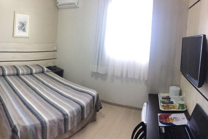 Room 19 of 44