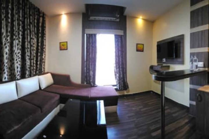 Room 21 of 39