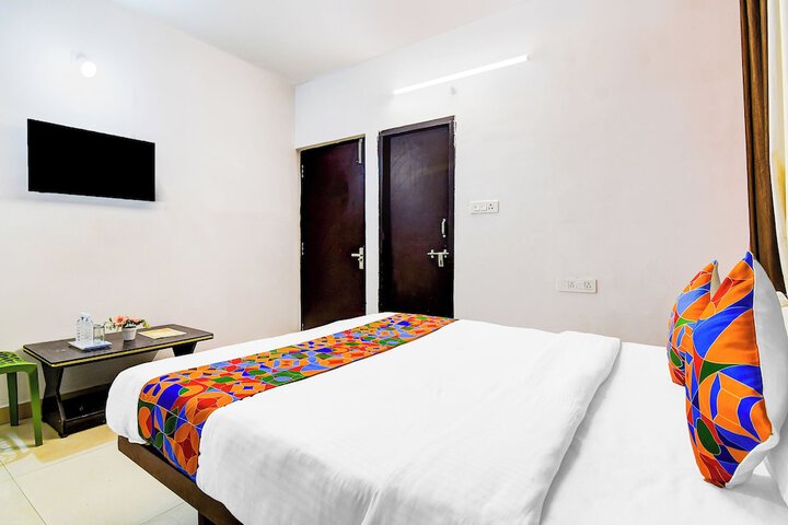 Room 14 of 29