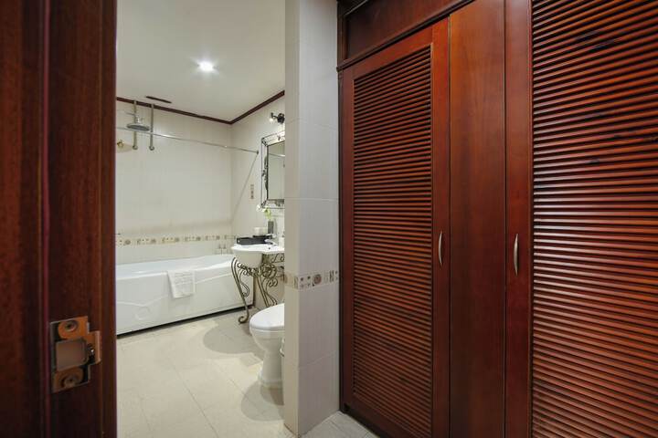 Bathroom Interior Photo