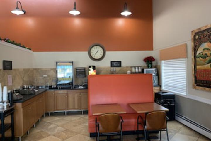 Breakfast area