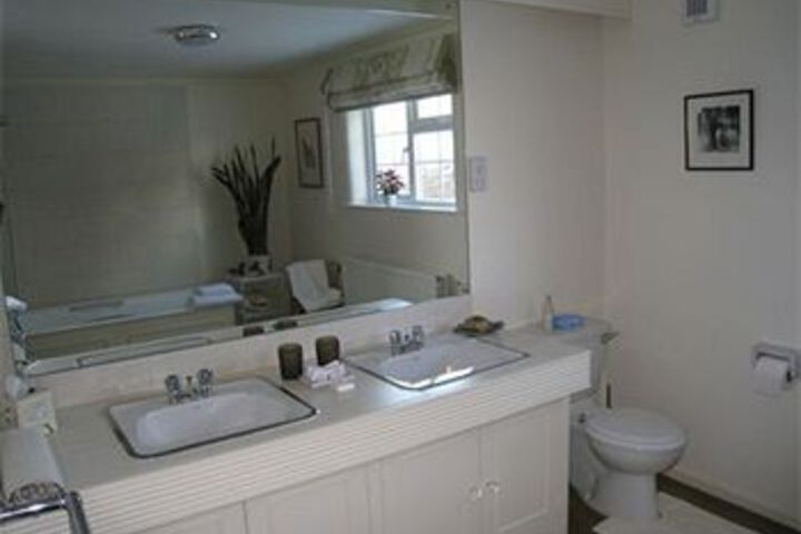 Room 2 of 19