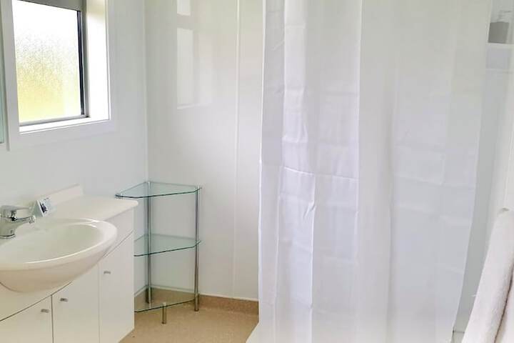 Room 42 of 65