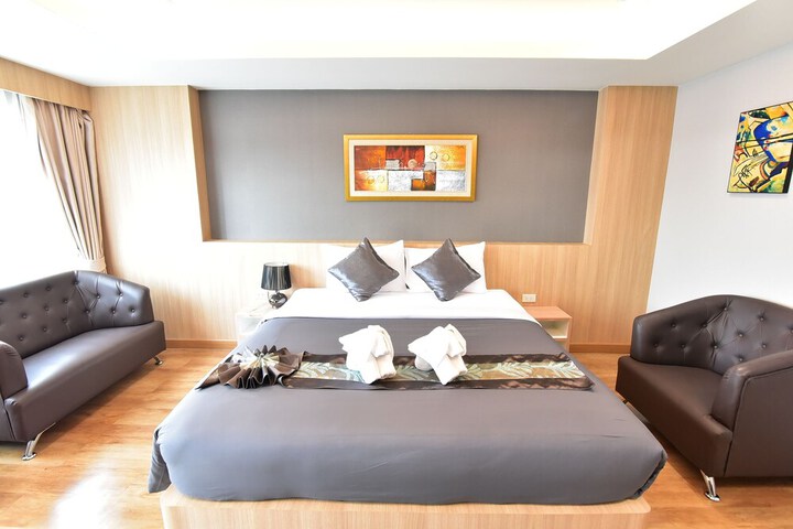 Room 25 of 52