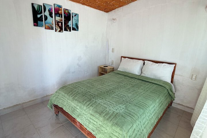 Room 104 of 210