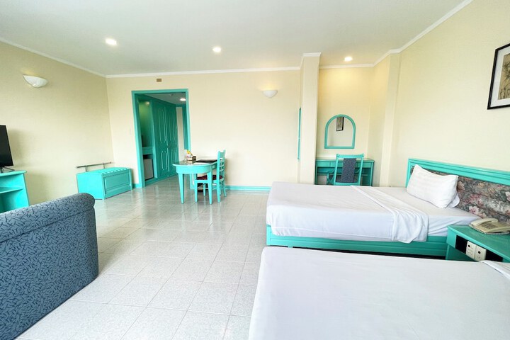 Room 21 of 30