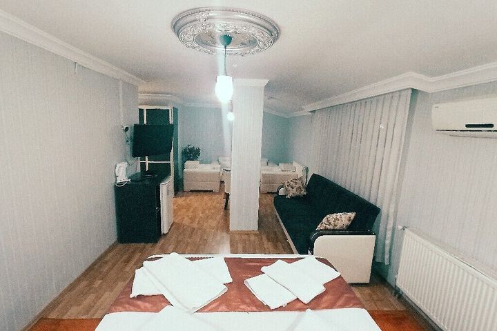 Room 37 of 42