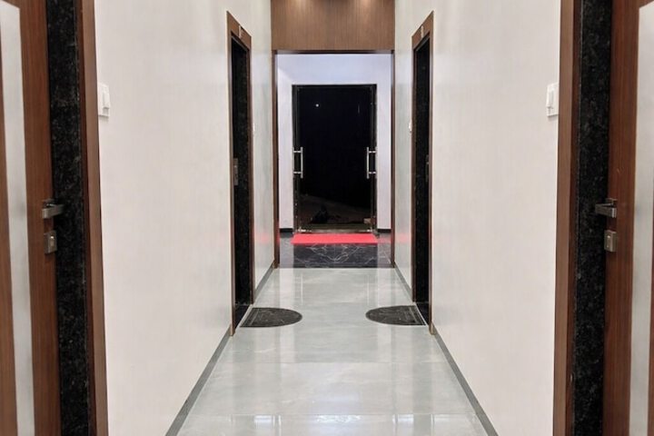 Room 12 of 21