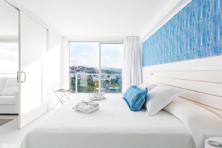 Room 55 of 237