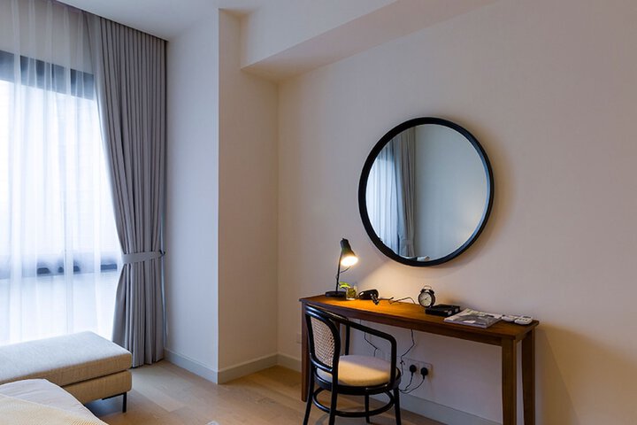 Room 16 of 92