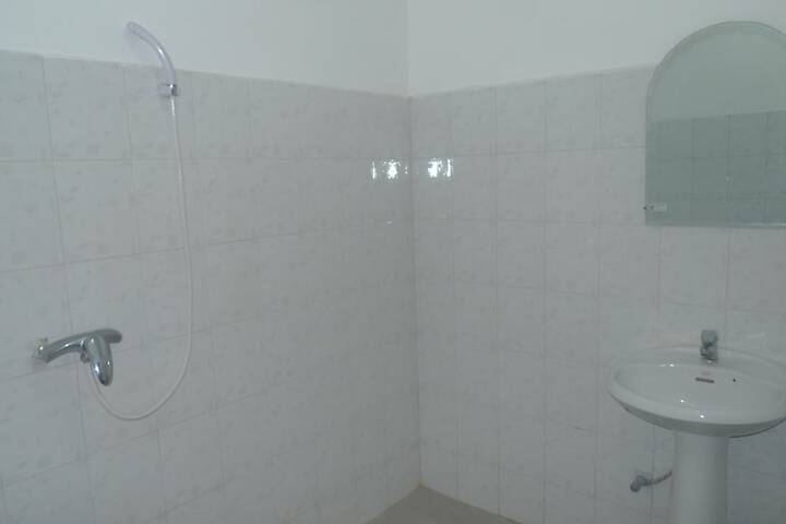 Room 17 of 21