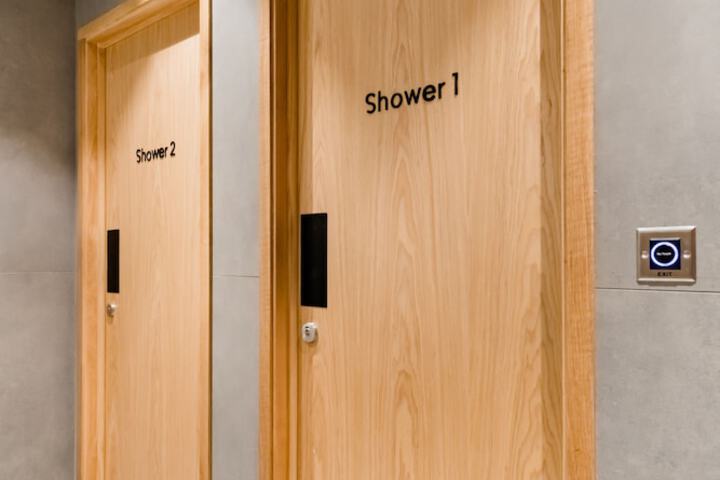 Room 16 of 22