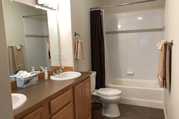 Room 8 of 22