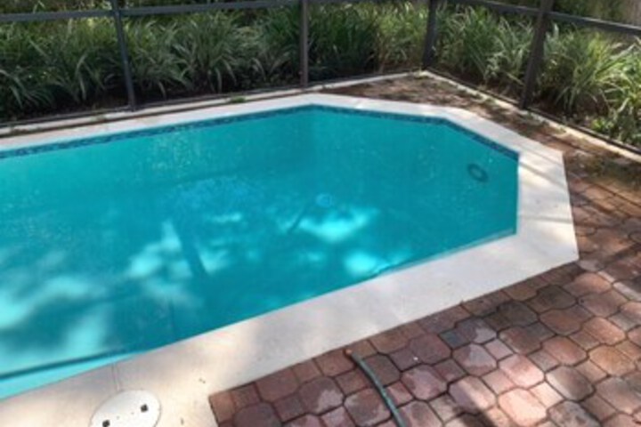 Pool 43 of 50