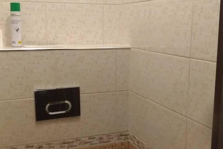 Room 74 of 99