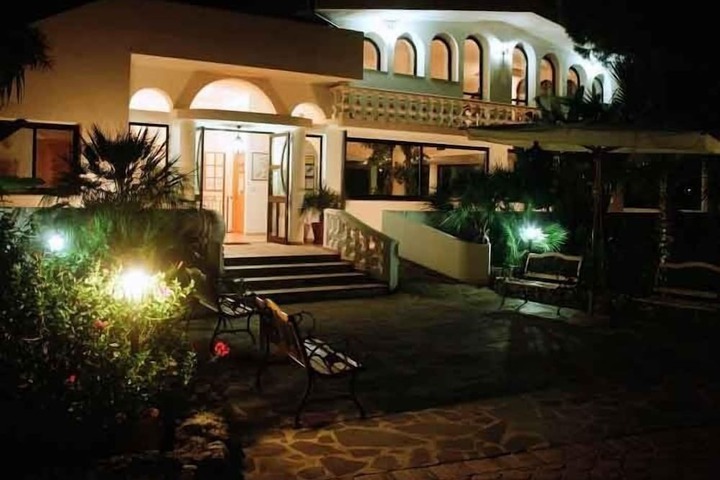 Hotel 44 of 49