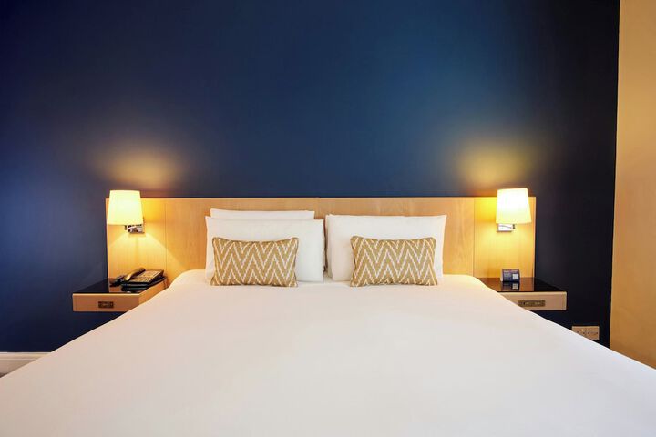 Room 21 of 59