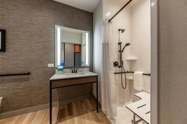 Bathroom shower
