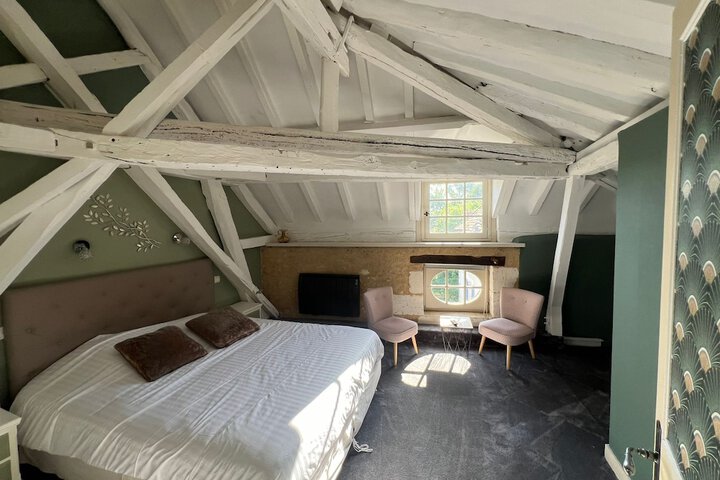 Room 20 of 39