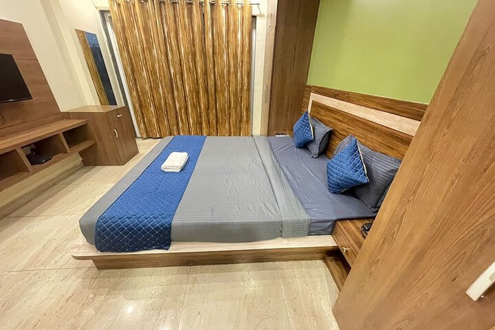 Room 7 of 44