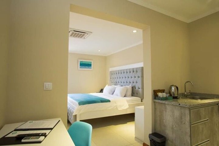 Room 14 of 40
