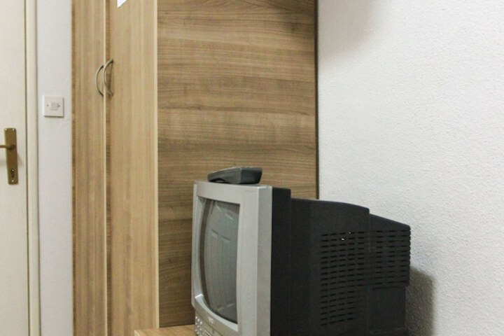 Room 25 of 58