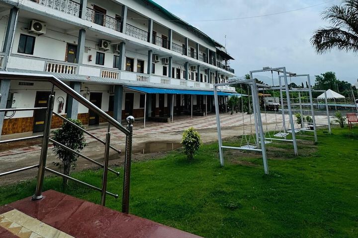 Business Center 19 of 26
