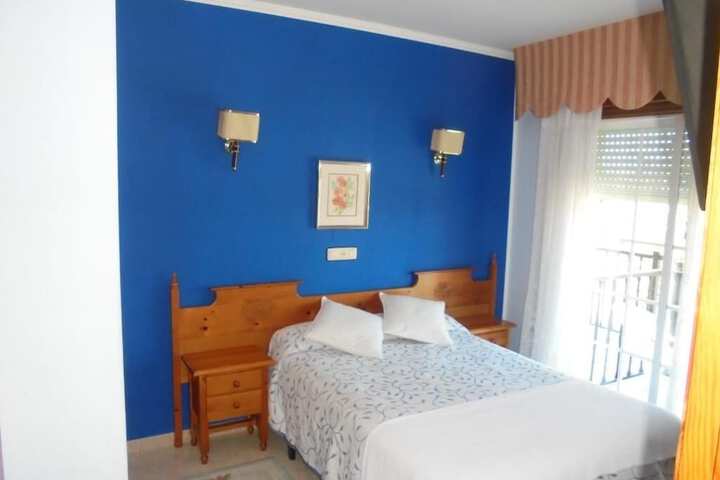 Room 6 of 36