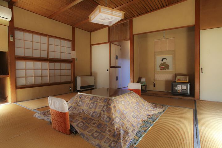Room 8 of 45