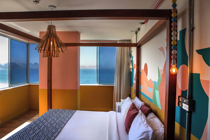 Room 27 of 52