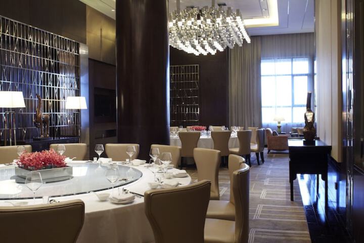 Dining 44 of 78