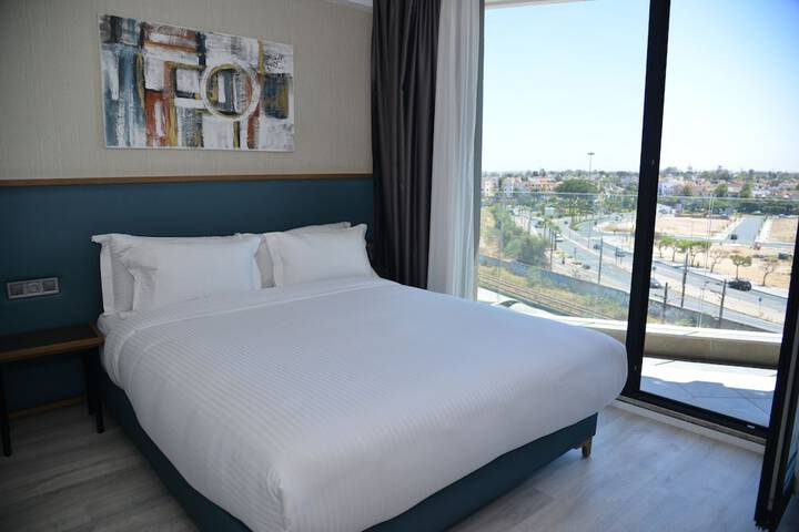 Room 9 of 22