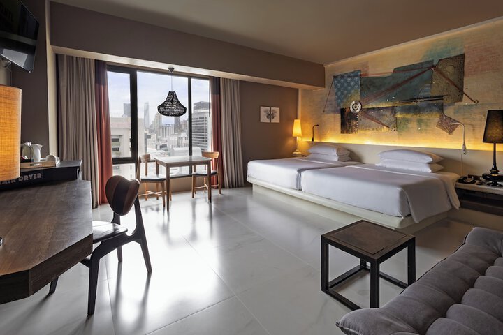 Room 43 of 83