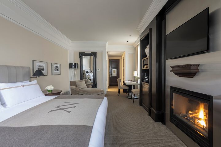 Room 40 of 87