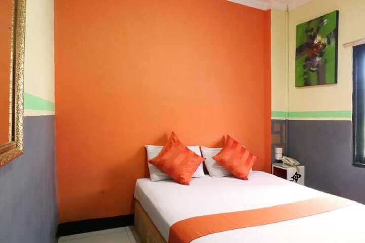 Room 5 of 32