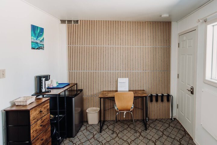 Room 15 of 38