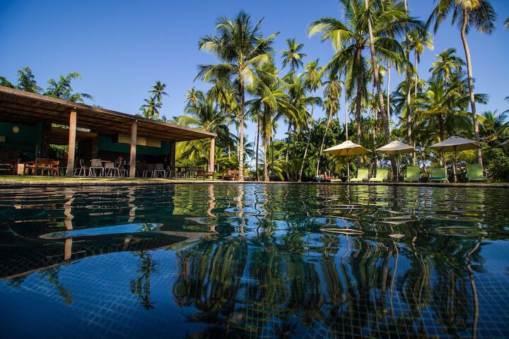 Hotel Pool