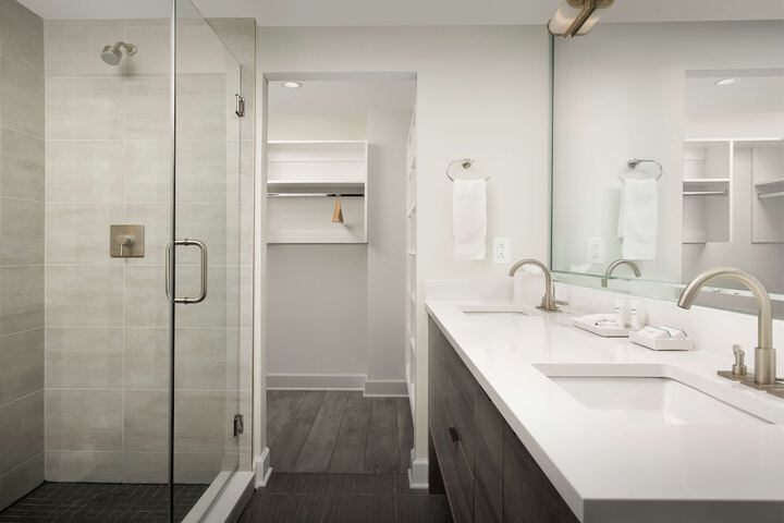 Bathroom shower