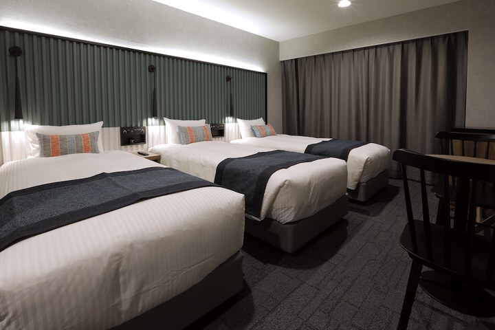 Room 4 of 59
