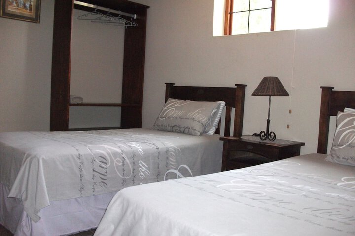 Room 35 of 76