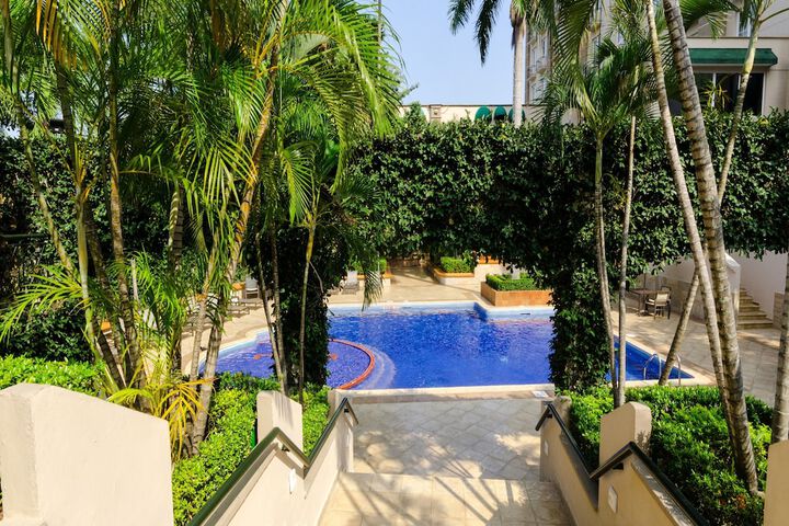 Pools & Facilities