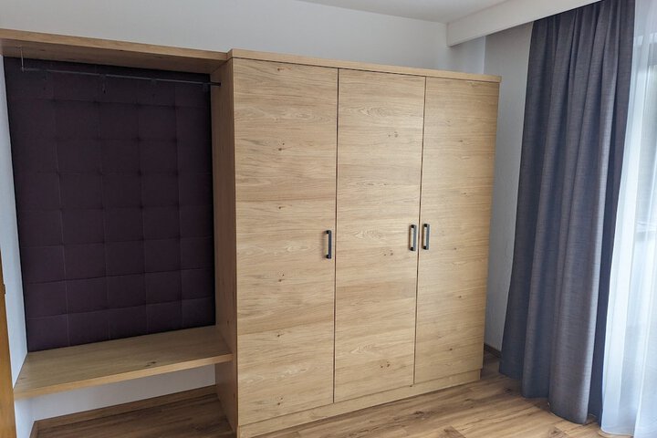 Room 6 of 64