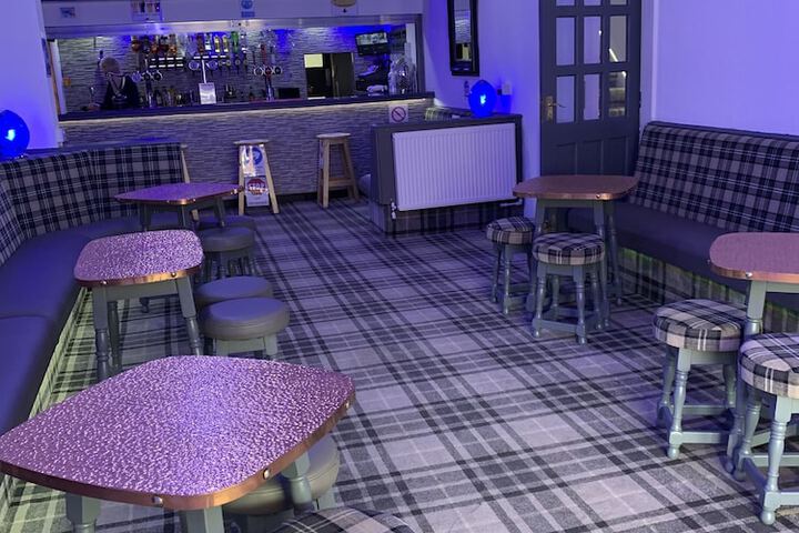 Lounge 114 of 148